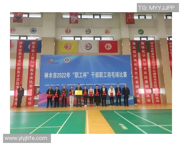 上海羽毛球队在杯赛中的灵活性表现分析与总结 上海羽毛球队在杯赛中的灵活性表现分析与总结