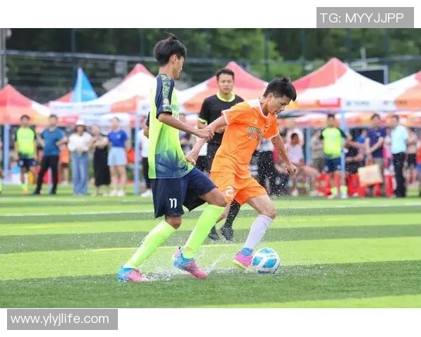 粤西足球明星风采展示精彩瞬间尽在照片中